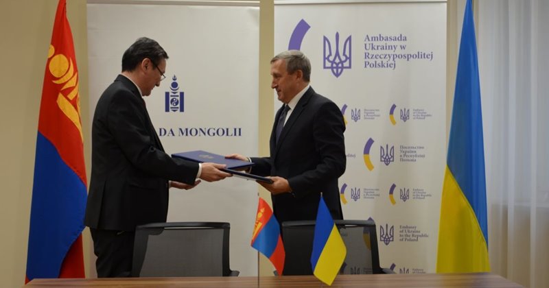 Ukraine signed a visa-free regime with Mongolia